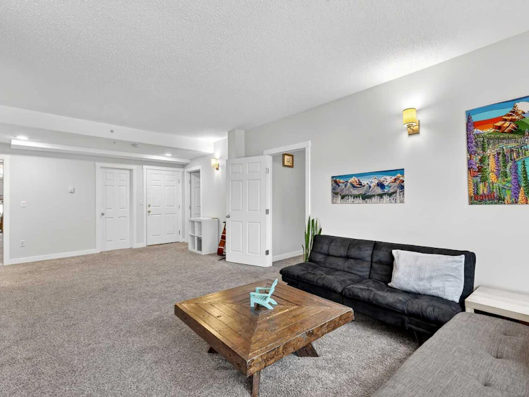 301-2316 17b Street SW, Calgary, AB, T2T 4S8 - 5
