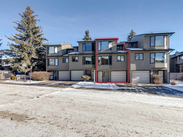 45-23 Glamis Drive SW, Calgary, AB, T3E 6S3