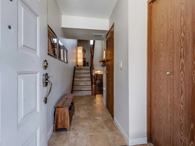 45-23 Glamis Drive SW, Calgary, AB, T3E 6S3 - 3