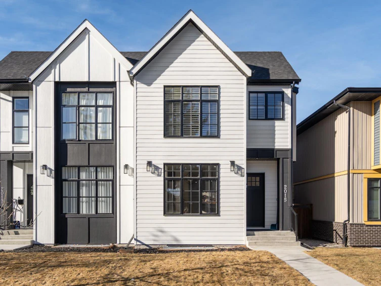 2015 24a Street SW, Calgary, AB, T3E 1V5