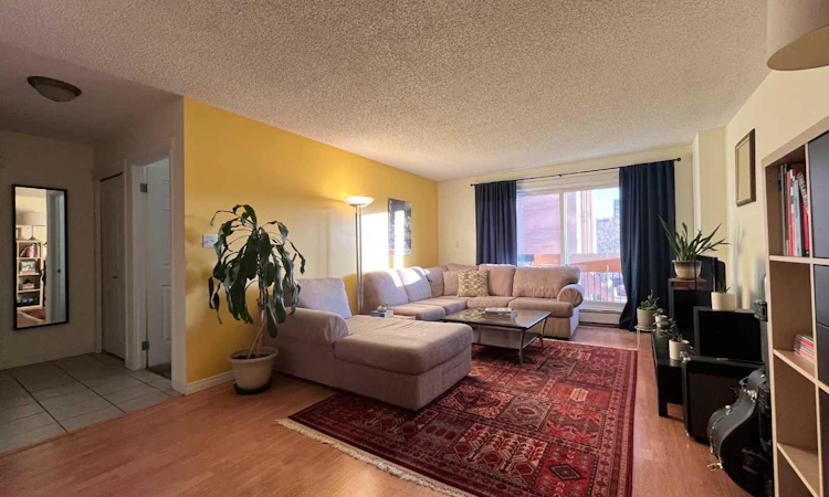 305-1033 15 Avenue SW
