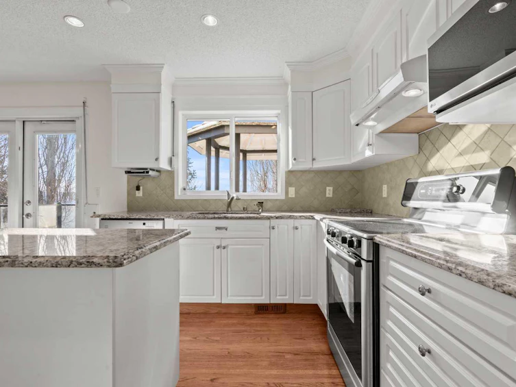 63 Springbank Crescent SW, Calgary, AB, T3H 3S6 - 12