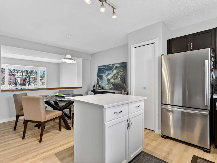 72 Glenbrook Villas SW, Calgary, AB, T3E 7E8 - 16
