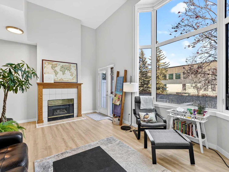 72 Glenbrook Villas SW, Calgary, AB, T3E 7E8 - 8