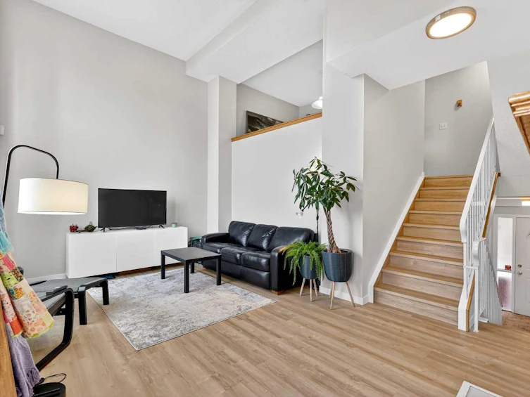 72 Glenbrook Villas SW, Calgary, AB, T3E 7E8 - 5