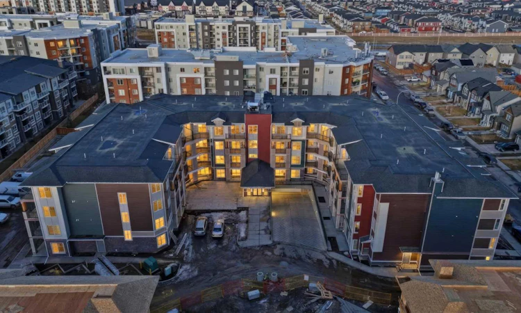 2314-15 Skyview Point Crescent NE