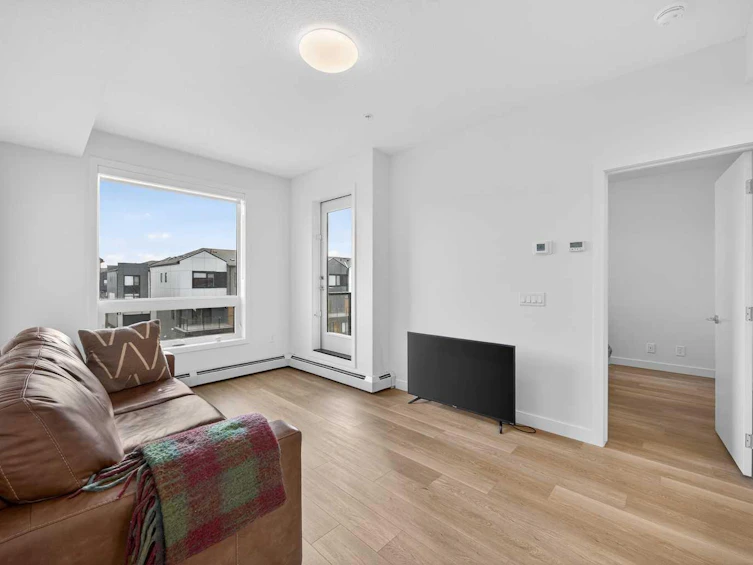 2310-8500 19 Avenue SE, Calgary, AB, T2A 0M8 - 5