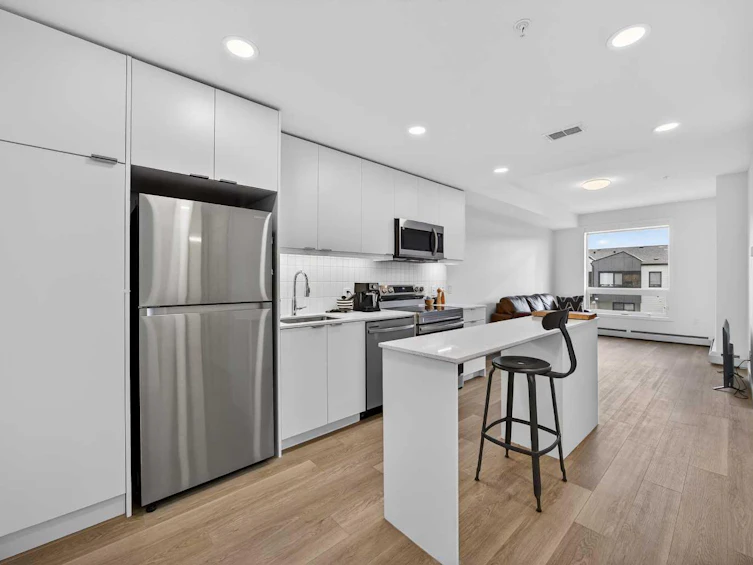 2310-8500 19 Avenue SE, Calgary, AB, T2A 0M8 - 4