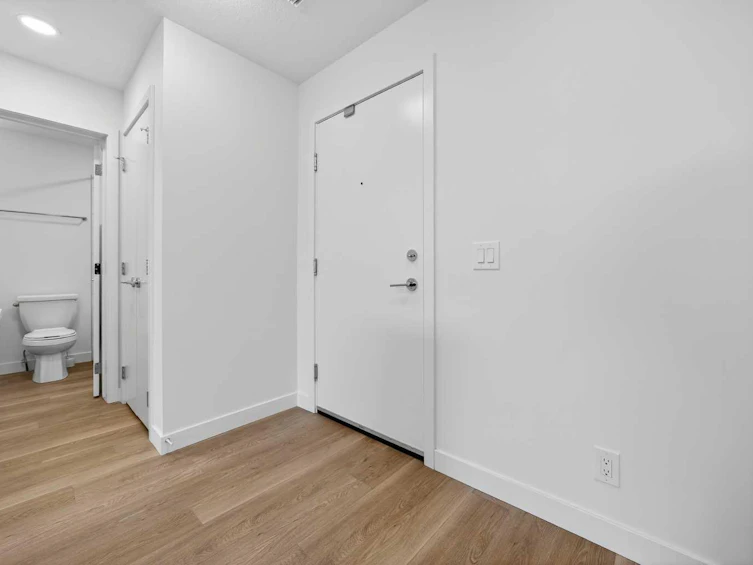 2310-8500 19 Avenue SE, Calgary, AB, T2A 0M8 - 3