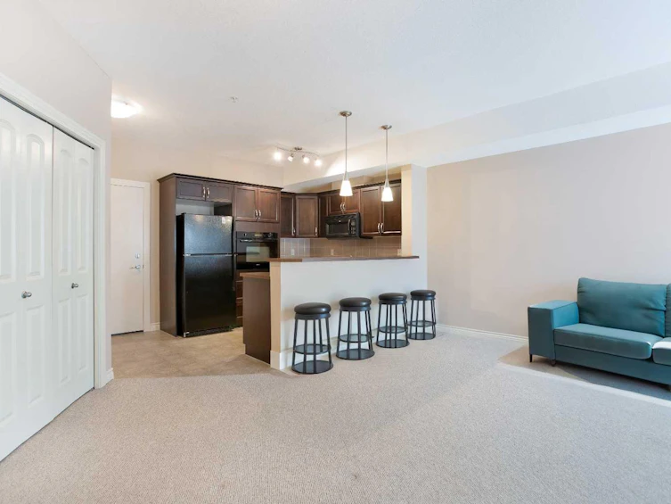 217-60 Royal Oak Plaza NW, Calgary, AB, T3G 0A7 - 9