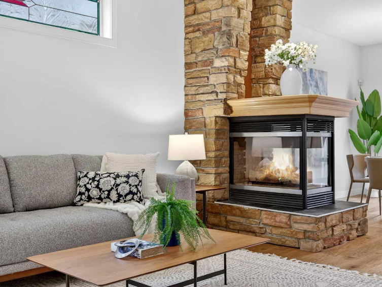 12069 Valley Ridge Drive NW, Calgary, AB, T3B 5W9 - 6