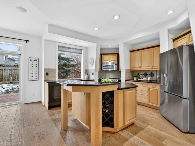 12069 Valley Ridge Drive NW, Calgary, AB, T3B 5W9 - 14
