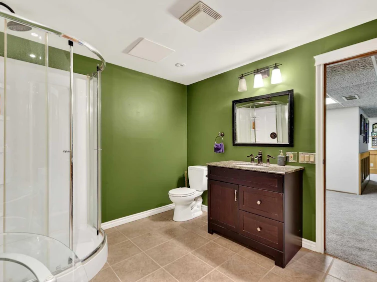 80 Oakmount Way SW, Calgary, AB, T2V 4Y1 - 37