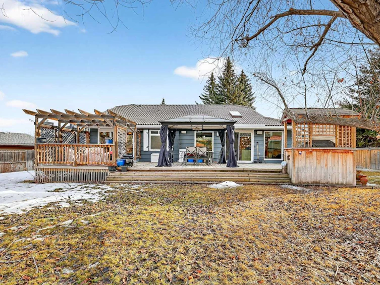 80 Oakmount Way SW, Calgary, AB, T2V 4Y1 - 43