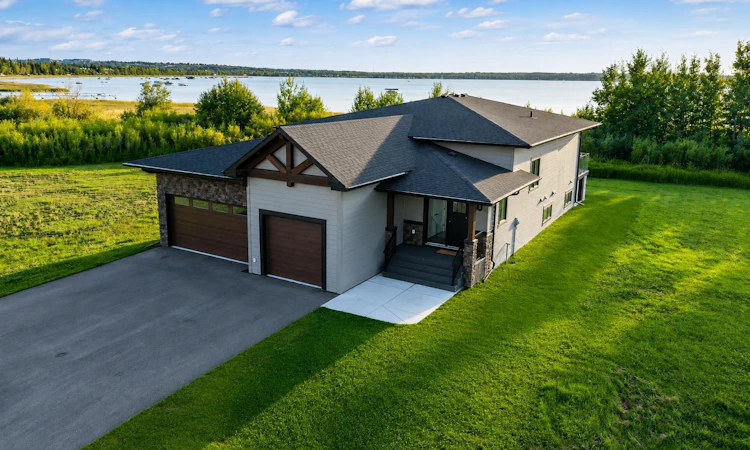 10 Twin Rose Court