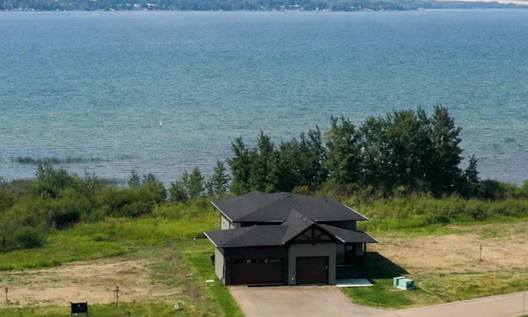 10 Twin Rose Court