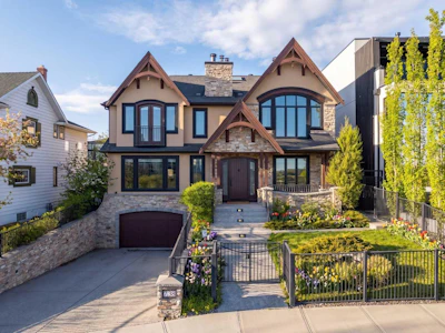738 Crescent Road NW - 4