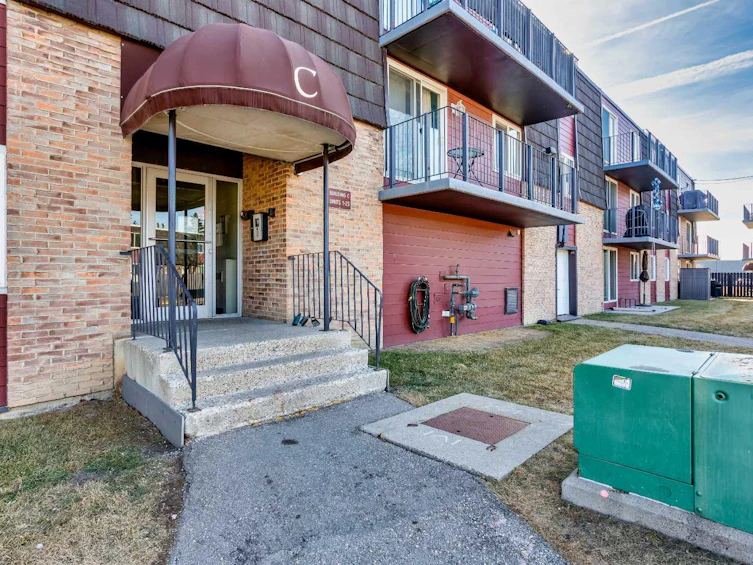 22C-80 Galbraith Drive SW, Calgary, AB, T3E 4Z6 - 3
