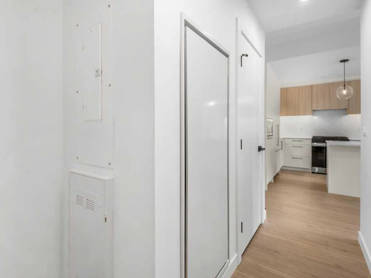 306-8375 Broadcast Avenue, Calgary, AB, T3H 6L3 - 7