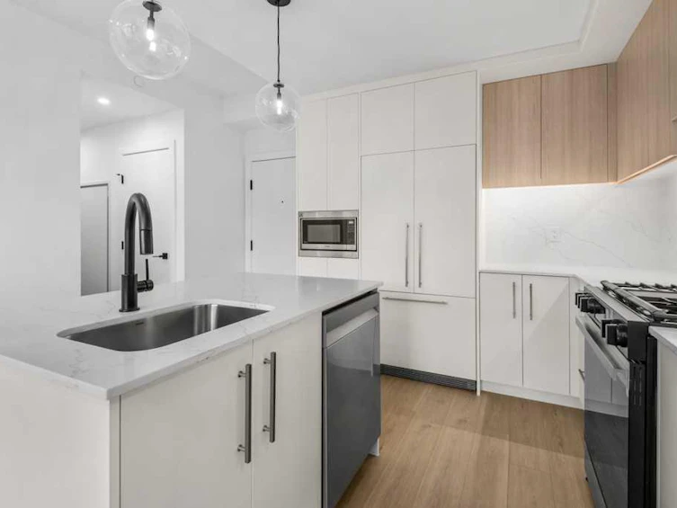 306-8375 Broadcast Avenue, Calgary, AB, T3H 6L3 - 10