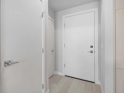 612-8230 Broadcast Avenue - 5