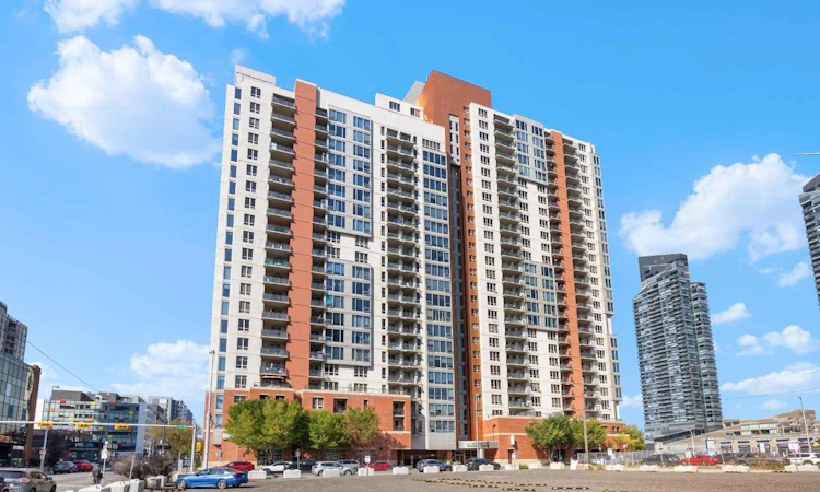 1906-1053 10 Street SW