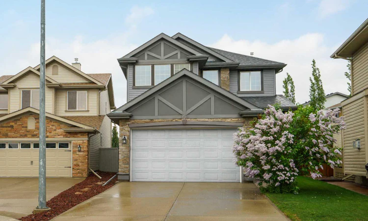 153 Kincora Bay NW