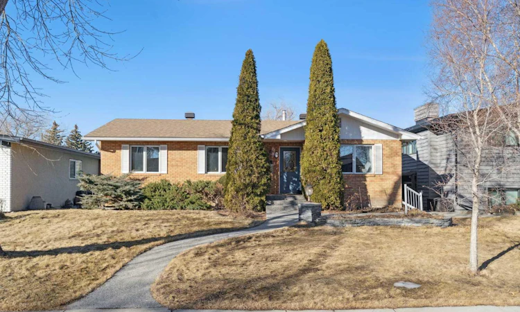 34 Rosery Drive NW