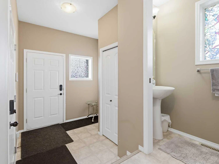 116 Jones Crescent, Red Deer, AB, T4P 0N4 - 7