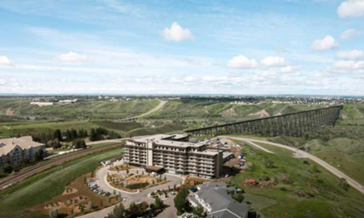 303-102 Scenic Drive N