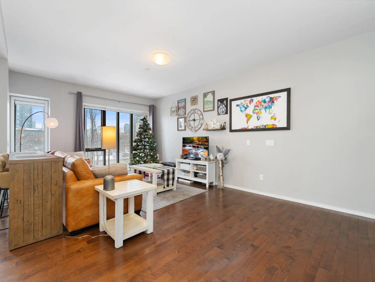 201-414 Meredith Road NE, Calgary, AB, T2E 5A6 - 5