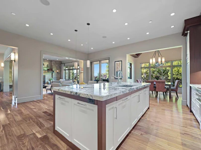 31 Spring Valley Heights SW - 5