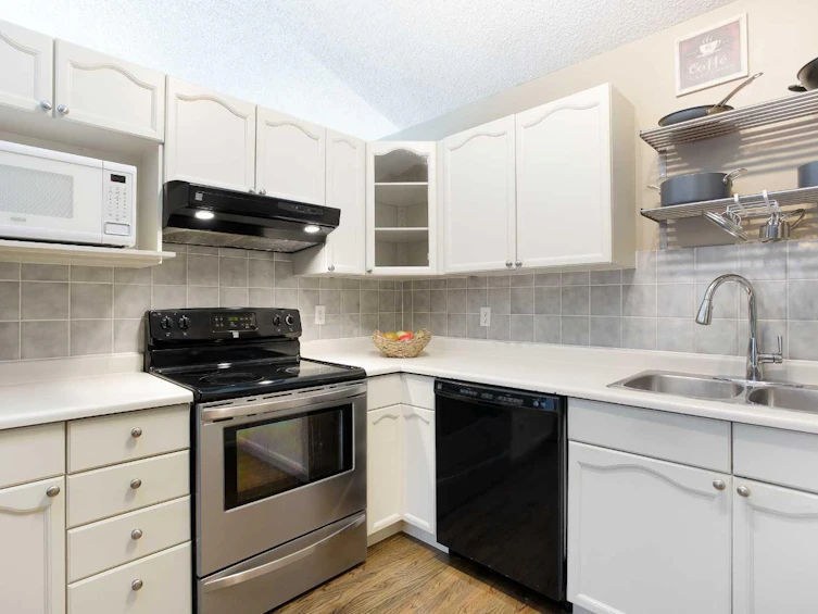 28 Cedardale Road SW, Calgary, AB, T2W 5G5 - 9