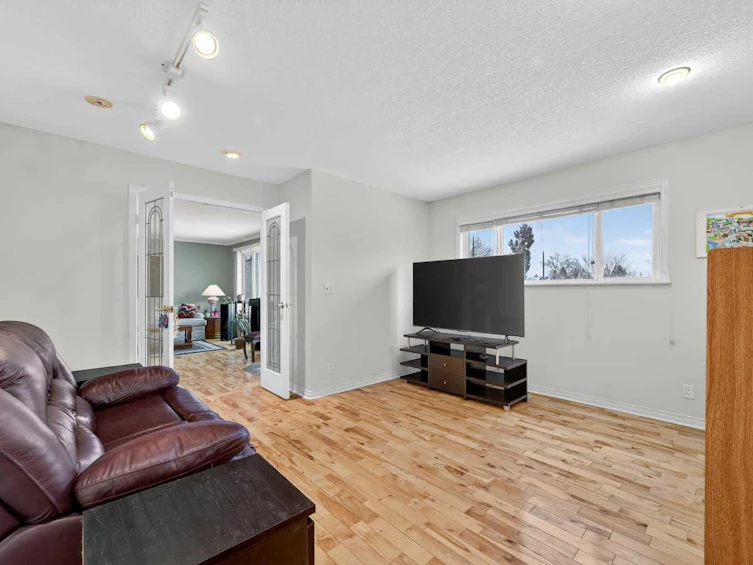 8527 Bowglen Road NW, Calgary, AB, T3B 2T2 - 7