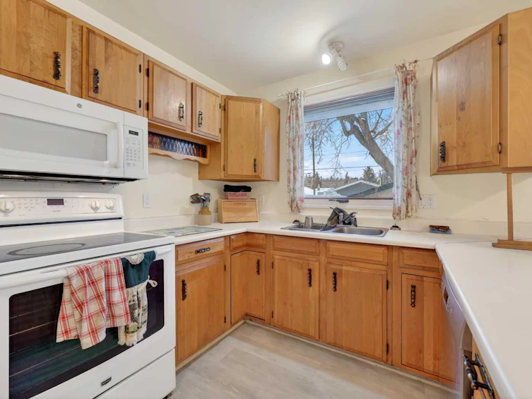 8527 Bowglen Road NW, Calgary, AB, T3B 2T2 - 14