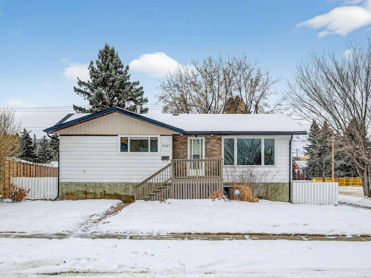 8527 Bowglen Road NW, Calgary, AB, T3B 2T2