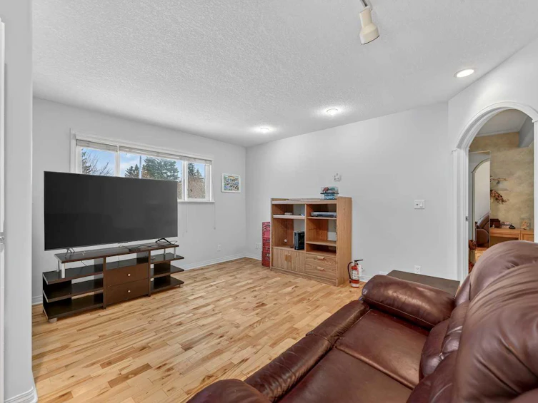 8527 Bowglen Road NW, Calgary, AB, T3B 2T2 - 6