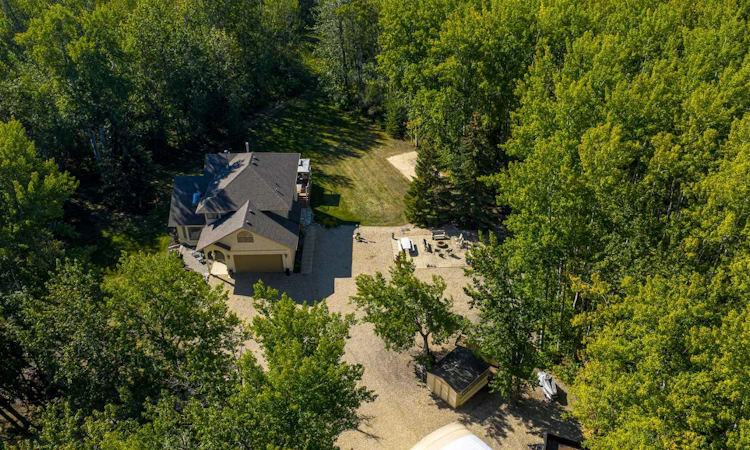 711044 Range Road 55