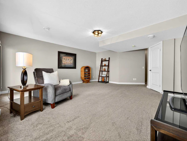 144 Sundown View, Cochrane, AB, T4C 2N9 - 37