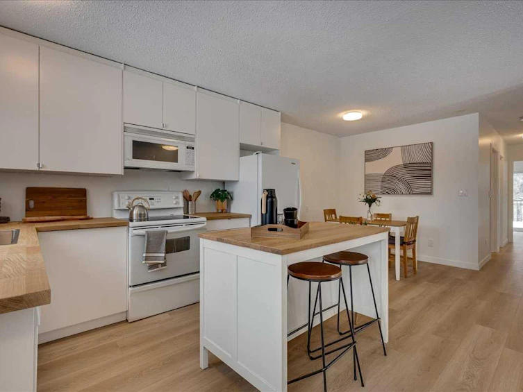 6573 58 Avenue, Red Deer, AB, T4N 6E1 - 4
