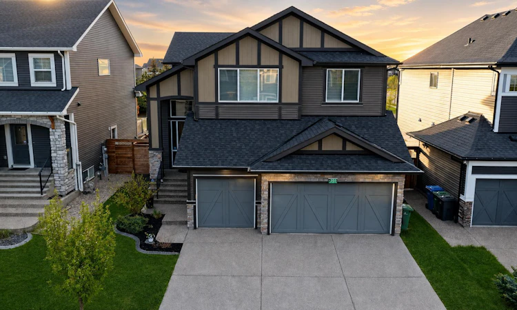 205 Aspenmere Way