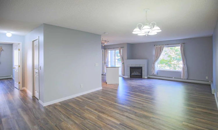 202-5202 Valleyview Park SE