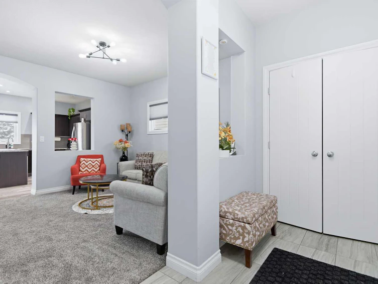 10 Adamson Avenue, Red Deer, AB, T4R 3L1 - 10