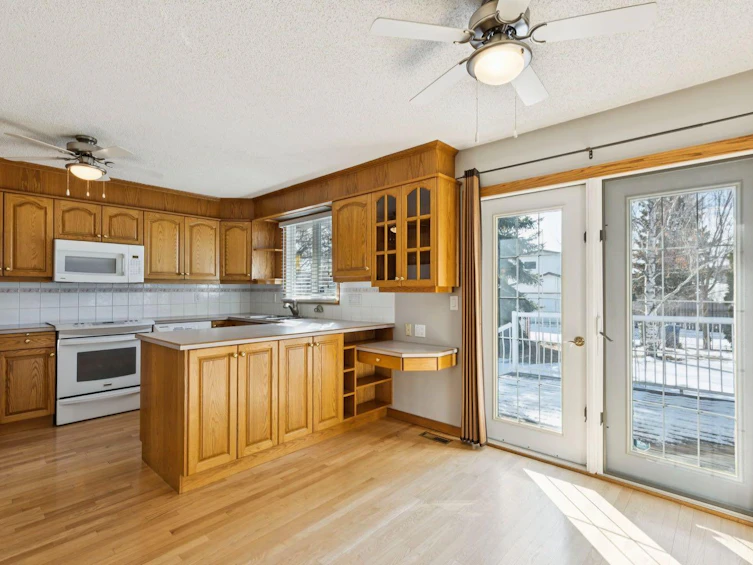 571 Woodside Place SW, Calgary, AB, T2W 3J9 - 16