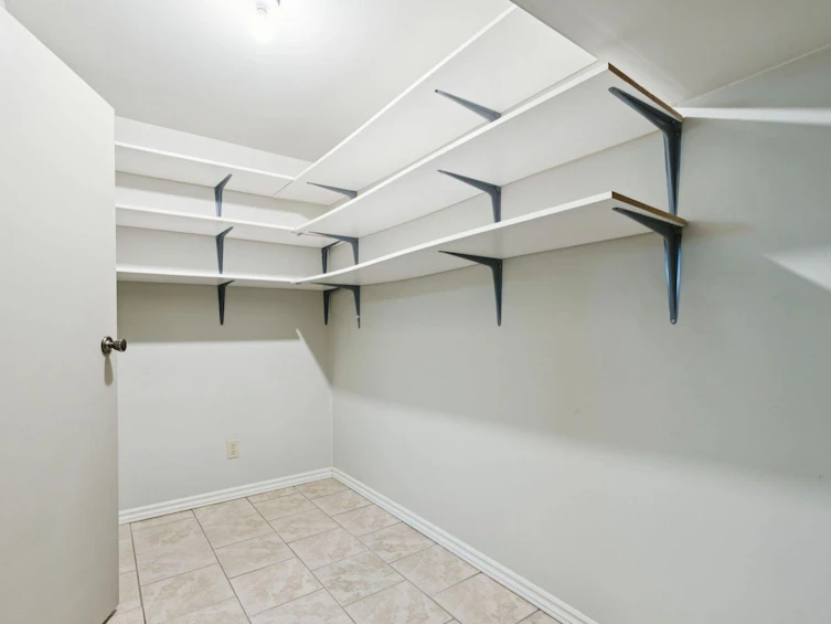 571 Woodside Place SW, Calgary, AB, T2W 3J9 - 45