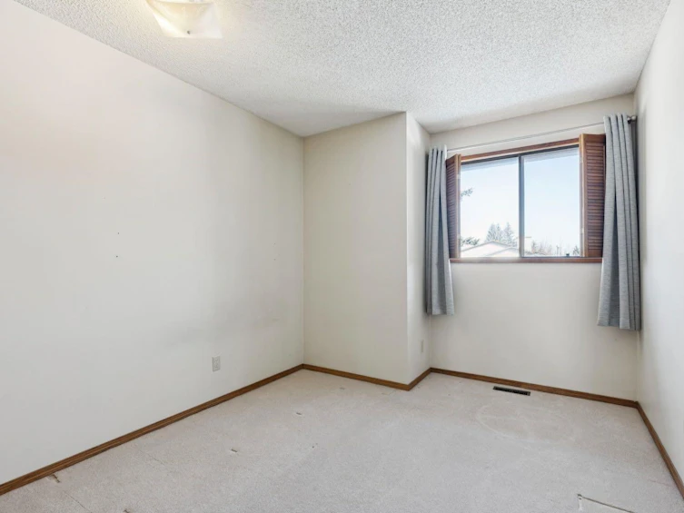 571 Woodside Place SW, Calgary, AB, T2W 3J9 - 38