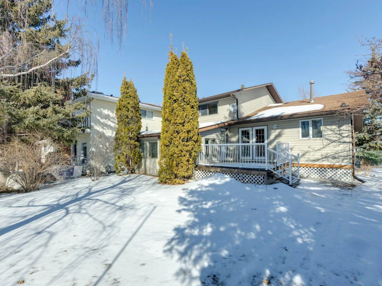 571 Woodside Place SW, Calgary, AB, T2W 3J9 - 3