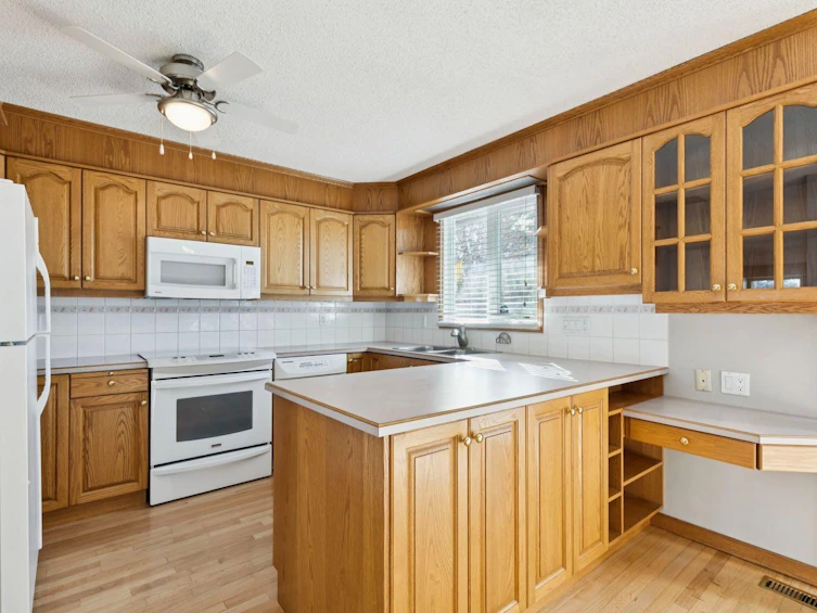 571 Woodside Place SW, Calgary, AB, T2W 3J9 - 17