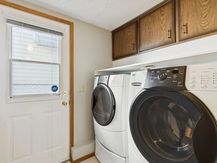 571 Woodside Place SW, Calgary, AB, T2W 3J9 - 28