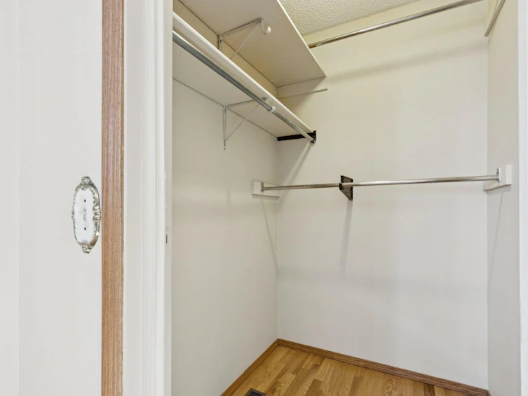 571 Woodside Place SW, Calgary, AB, T2W 3J9 - 36